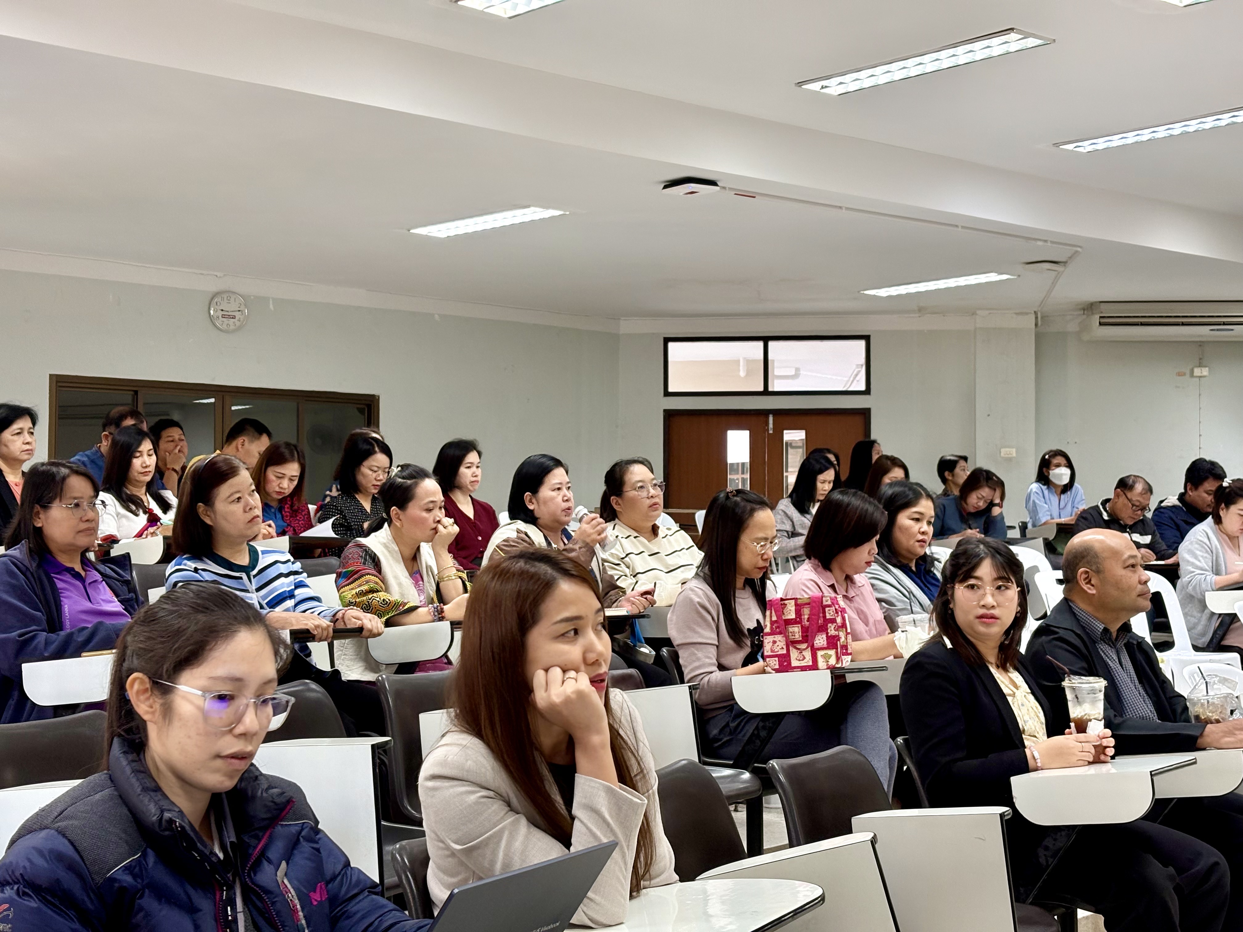 เข้าร่วมประชุมบุคลากรภายใต้สังกัดอธิการบดี